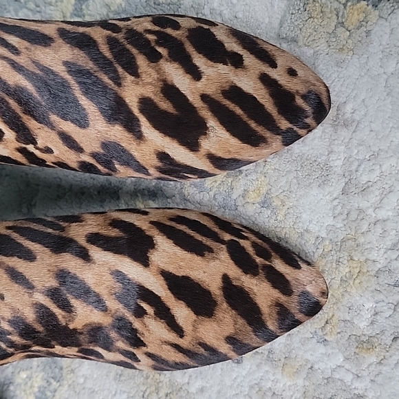 Vince Camuto Rastel 3 Leopard Print Mid-Calf Boots - Picture 5 of 11